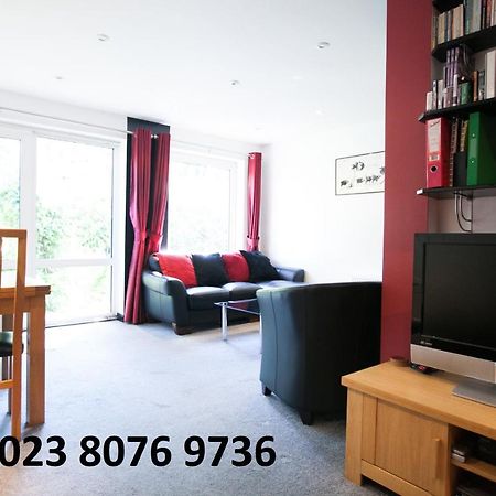 Honest University Apartment 2 Southampton Zewnętrze zdjęcie