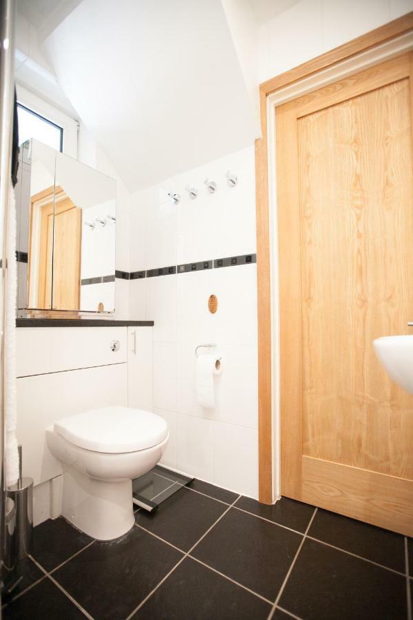 Honest University Apartment 2 Southampton Zewnętrze zdjęcie